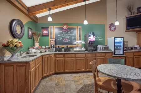 AmericInn by Wyndham Green Bay West