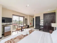 Main Hotel & Suites