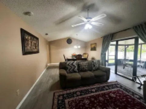 Cozy Palm Bay accommodation