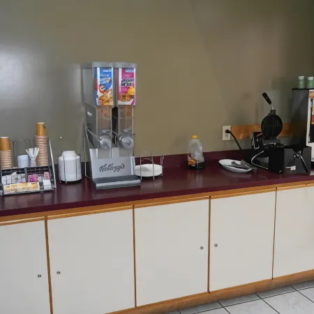 AmeriStay Inn St Joseph
