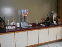 AmeriStay Inn St Joseph - breakfast