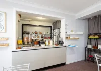 Riviera on Ruthven - breakfast