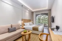 Akrotiri Beach Resort Hotel - Adult Friendly Hotels in Agios Georgios