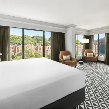 Arcadian Hotel Brookline Các khách sạn gần Boston University