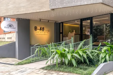 B 48 Living by B Rent Отели рядом с достопримечательностью «Plaza de Toros La Macarena»