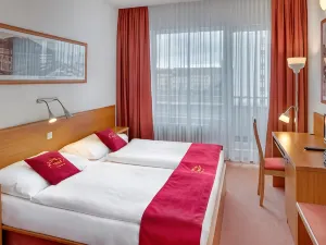 Avanti Hotel