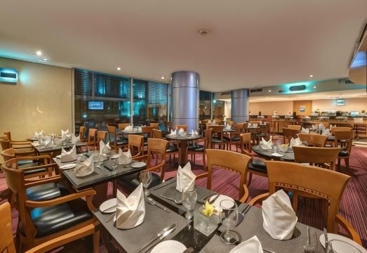 JACOBS J5 호텔 수영장