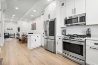 Powder Mountain, Snow Basin, and Pineview Reservoir nearby with private hot tub