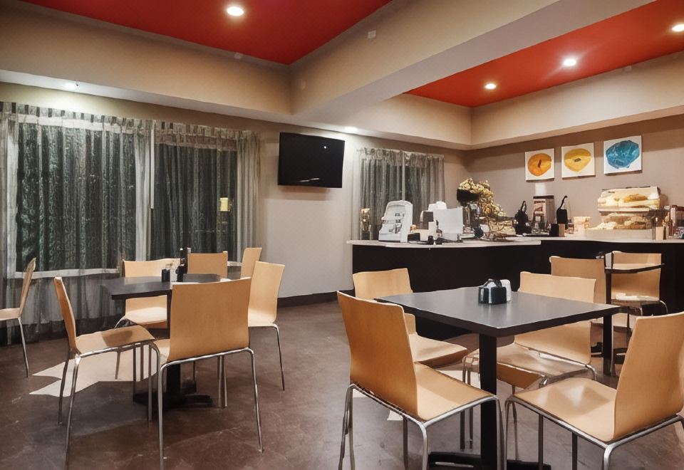 Best Western Auburndale Inn and SuitesOver view