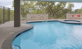 Holiday Inn Express & Suites Austin NW - Four Points