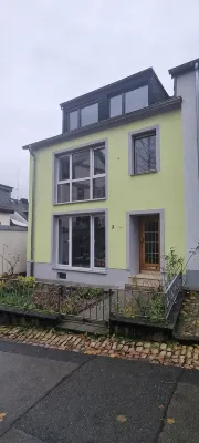 40 qm Wohnung mit Wintergarten / Gewölbekeller und Garten