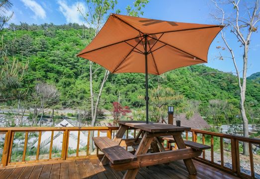 홍천 J캠핑장&펜션