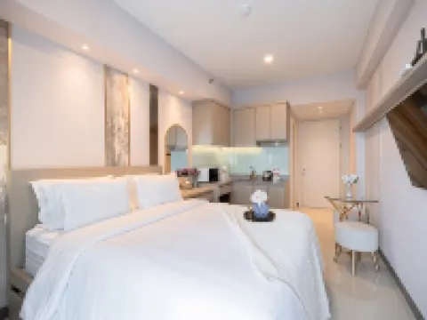 Ermina at Benson Pakuwon Mall Hotels in Wiyung