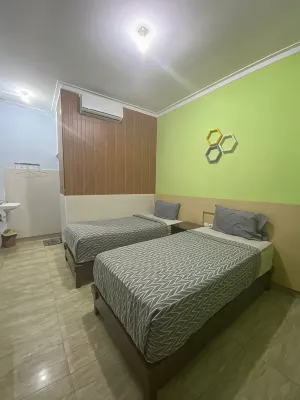 Hotel Paragon Các khách sạn gần Patih Sampun Park