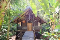 Almonds and Corals Boutique Hotel - parking