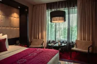 The Park Kolkata Hotels in 