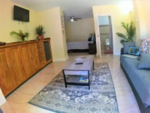 Torraille Waterfall Villas - Unit 1 Hotels in 