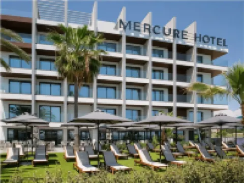 Mercure Larnaca Beach Resort Hoteles en 