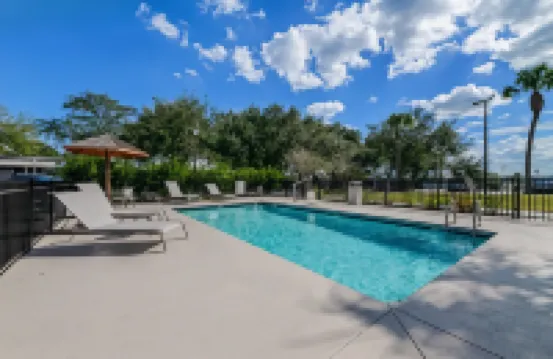 奧本代爾貝斯特韋斯特套房酒店