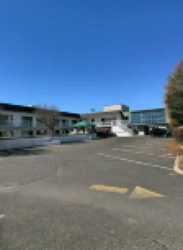 猛牛島旅館 - 停車場