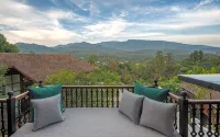 Chantra Khiri Chalet Chiang Mai - pemandangan pegunungan