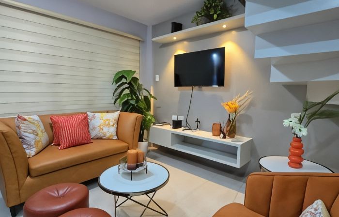 J Spazio Apartelle and Cafe