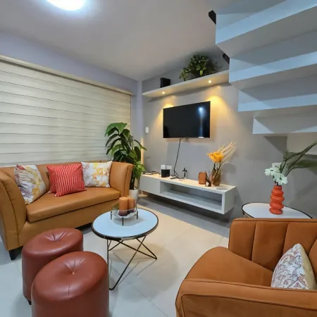 J Spazio Apartelle and Cafe Отели в г. Табако Сити