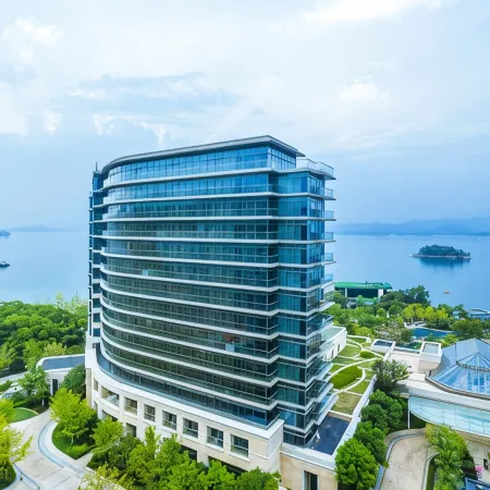 1000 Island Lake Greentown Resort Hotel