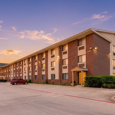 Quality Inn DFW Airport North Отели в г. Ирвинг