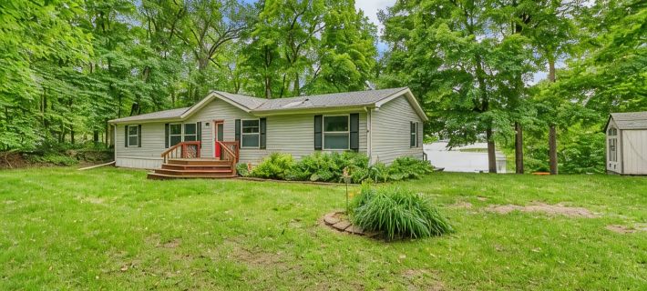 Cabin on Pearl Lake minutes from DL ベッカーのホテル