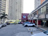 Citispace 1BR Suite at Sunshine100 Near BGC #SS05 - Parkplatz