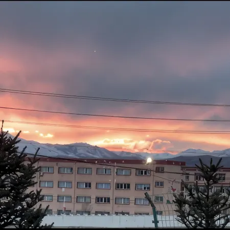 Litang Yunyou Stylish Homestay