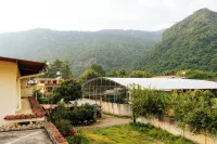 Spacious Family Apartment with Mountain Views in Panajachel - Mountain view