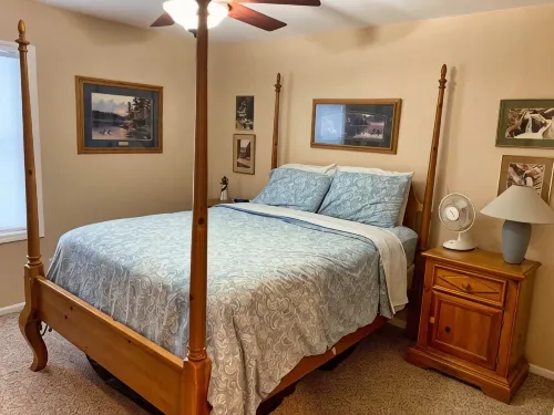 4-bedroom two level guest house next to Shupac Lake in Grayling - Homestays