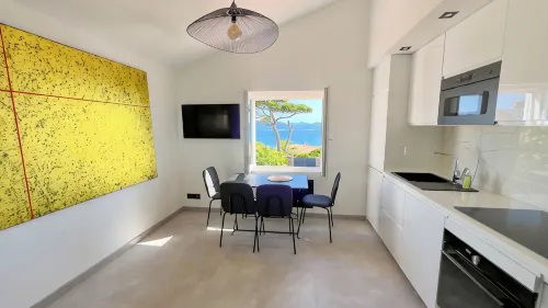Luxueux Haut de Villa 4 Pers à 30m de la Plage - 3-Star