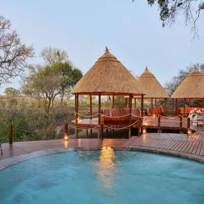 Hoyo Hoyo Safari Lodge - 5 stjerner