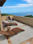 Unbelievable 3br Penthouse with amazing ocean views & private Rooftop patio