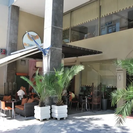 Arethusa Hotel
