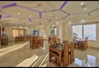 Hotel Bliss Valley - خدمة نقل من وإلى المطار