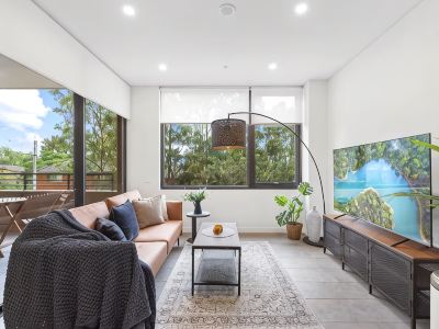 City Living: 1-Bed Apt + Study Close MQ Station