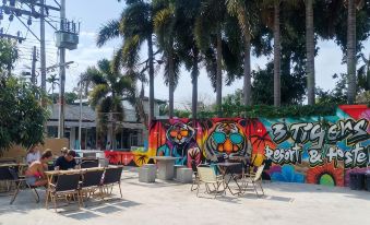 3 Tigers Resort & Hostel