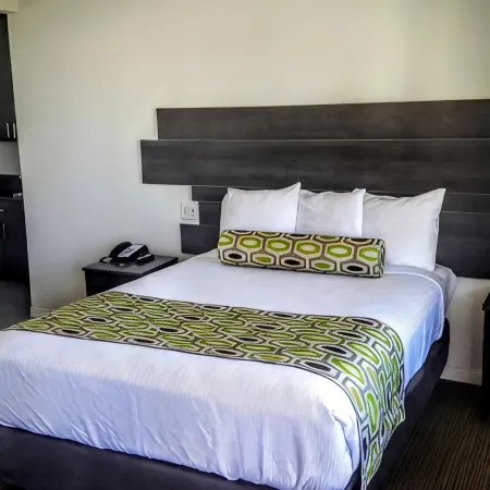 Jewel City Inn