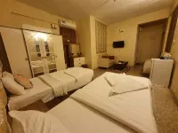 Italian House Hotel