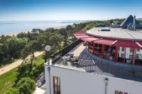 Strandhotel Heringsdorf Mit Soleaußenpool 30 Grad - parking