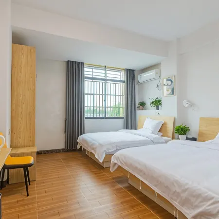 Fuhuo Apartment