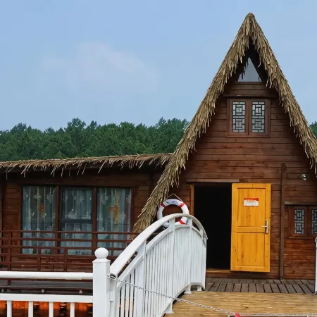 Guanju Hepan Scenic Area Hotel Отели в г. Данъян
