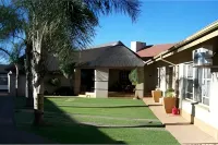 Big "5" Guesthouse - Guest houses