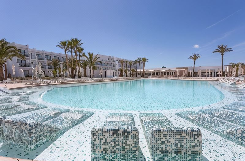 Grand Palladium White Island Resort & Spa - All Inclusive photo 2