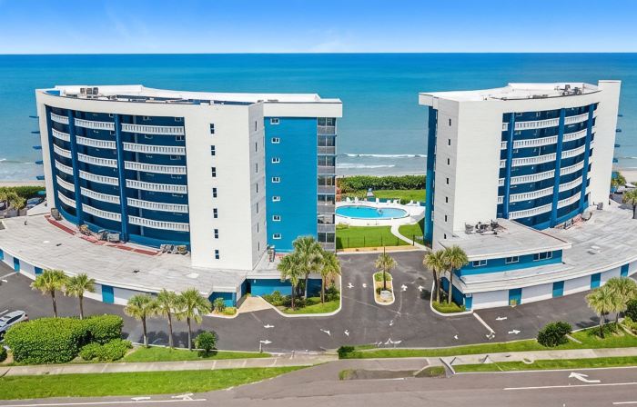 Top Floor Satellite Beach Oceanfront, Heated Pool, Private Beach Access