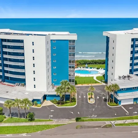 Top Floor Satellite Beach Oceanfront, Heated Pool, Private Beach Access
